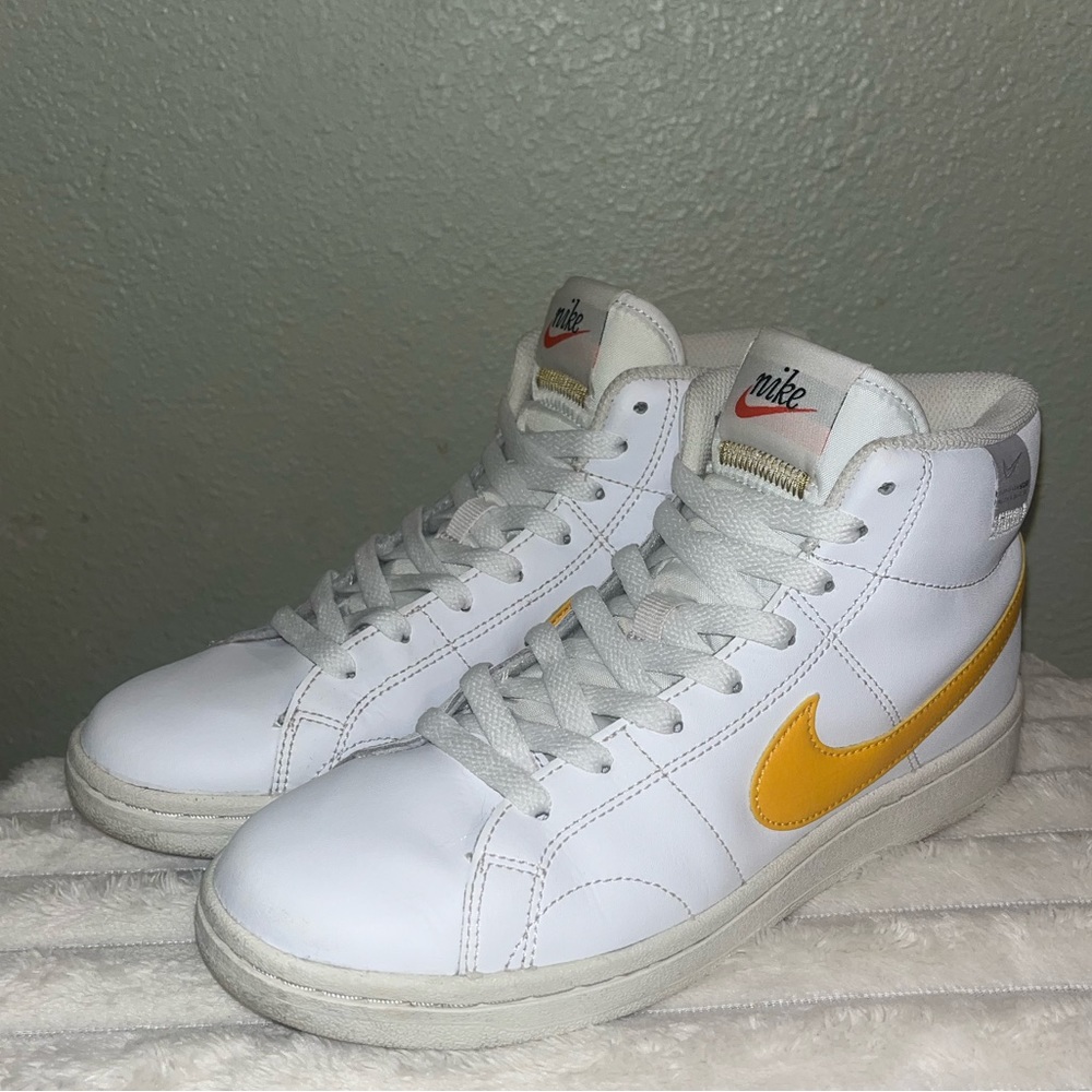 Women’s Nike Court Royale 2 Mid Athletic Shoe White + Yellow • Size 7